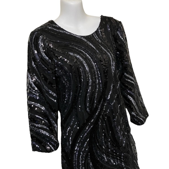 Express Black & Silver Sequin Mini Dress 3/4 Sleeves Deep V Cut Out Back - Picture 5 of 12